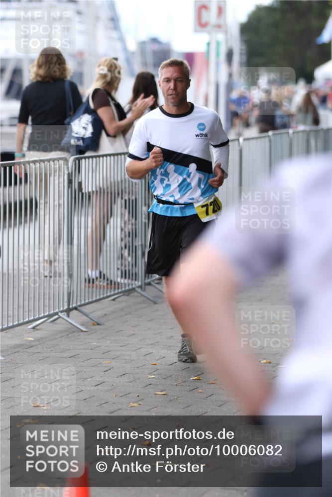 16.08.2026 - KN Förde Triathlon 2026 Antke Förster http://msf.ph/oto/10006082 16.08.2026 13:44:32 Laufen 720 meine-sportfotos.de