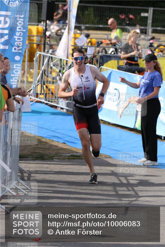 16.08.2026 - KN Förde Triathlon 2026 Antke Förster http://msf.ph/oto/10006083 16.08.2026 16:24:14 Laufen  meine-sportfotos.de