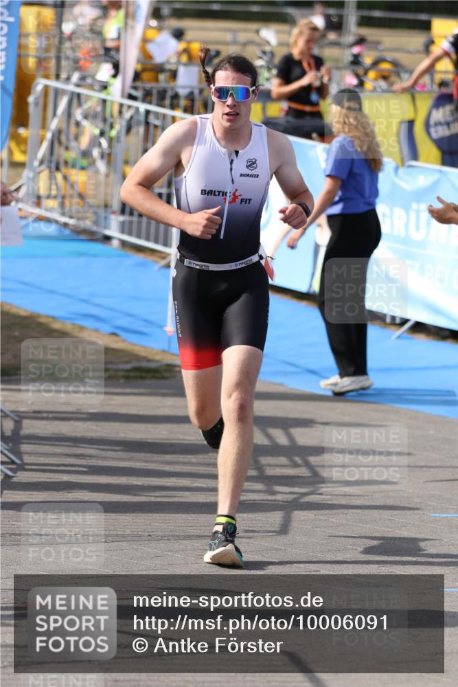 16.08.2026 - KN Förde Triathlon 2026 Antke Förster http://msf.ph/oto/10006091 16.08.2026 16:24:14 Laufen  meine-sportfotos.de