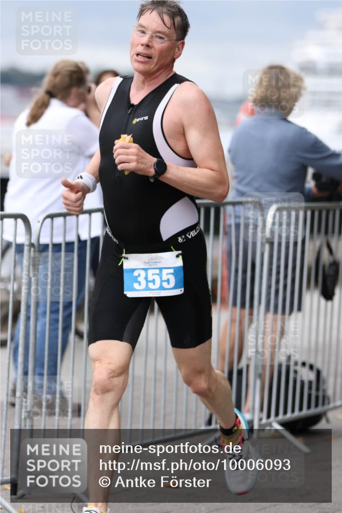 16.08.2026 - KN Förde Triathlon 2026 Antke Förster http://msf.ph/oto/10006093 16.08.2026 11:59:48 Laufen 355 meine-sportfotos.de