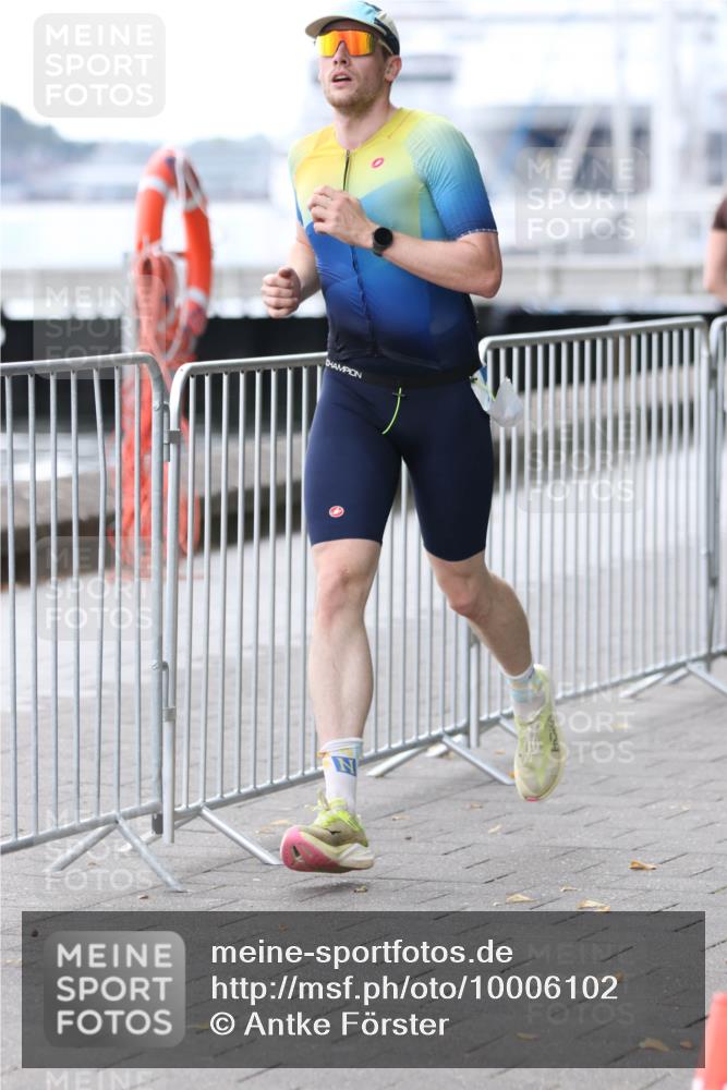 16.08.2026 - KN Förde Triathlon 2026 Antke Förster http://msf.ph/oto/10006102 16.08.2026 13:44:39 Laufen  meine-sportfotos.de