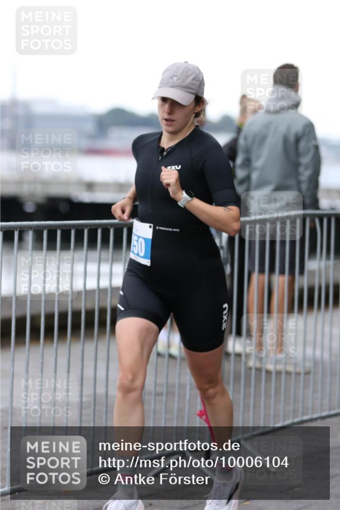 16.08.2026 - KN Förde Triathlon 2026 Antke Förster http://msf.ph/oto/10006104 16.08.2026 10:20:28 Laufen 50 meine-sportfotos.de