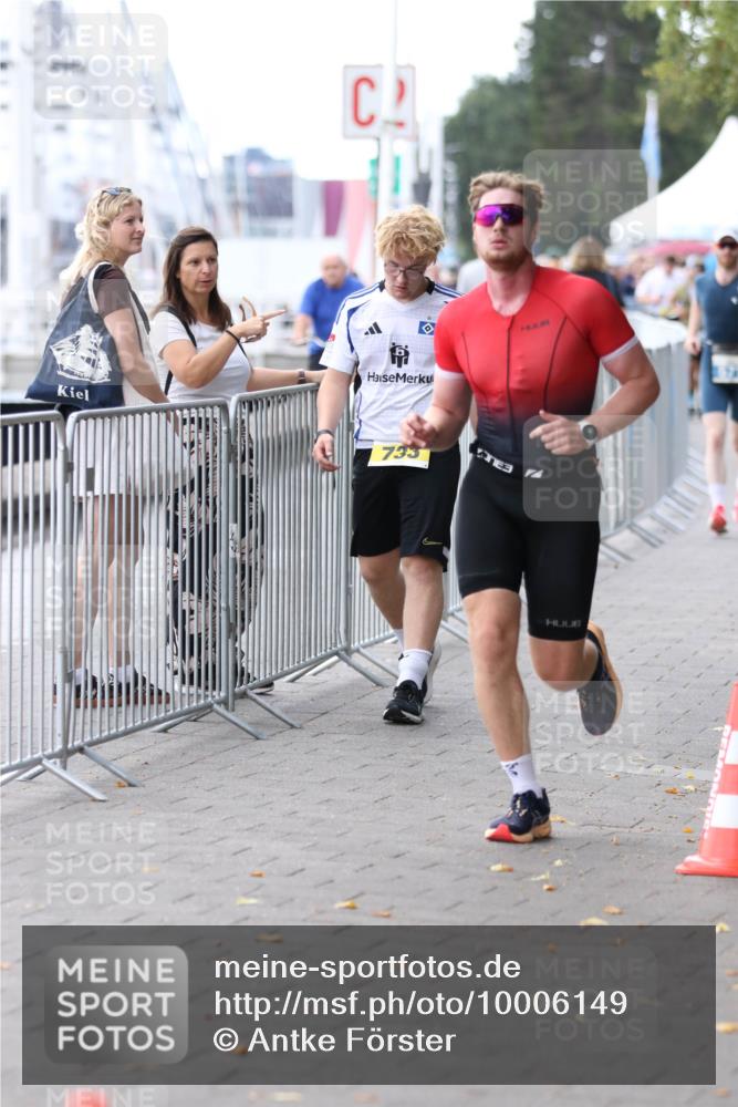 16.08.2026 - KN Förde Triathlon 2026 Antke Förster http://msf.ph/oto/10006149 16.08.2026 13:44:54 Laufen 733 meine-sportfotos.de