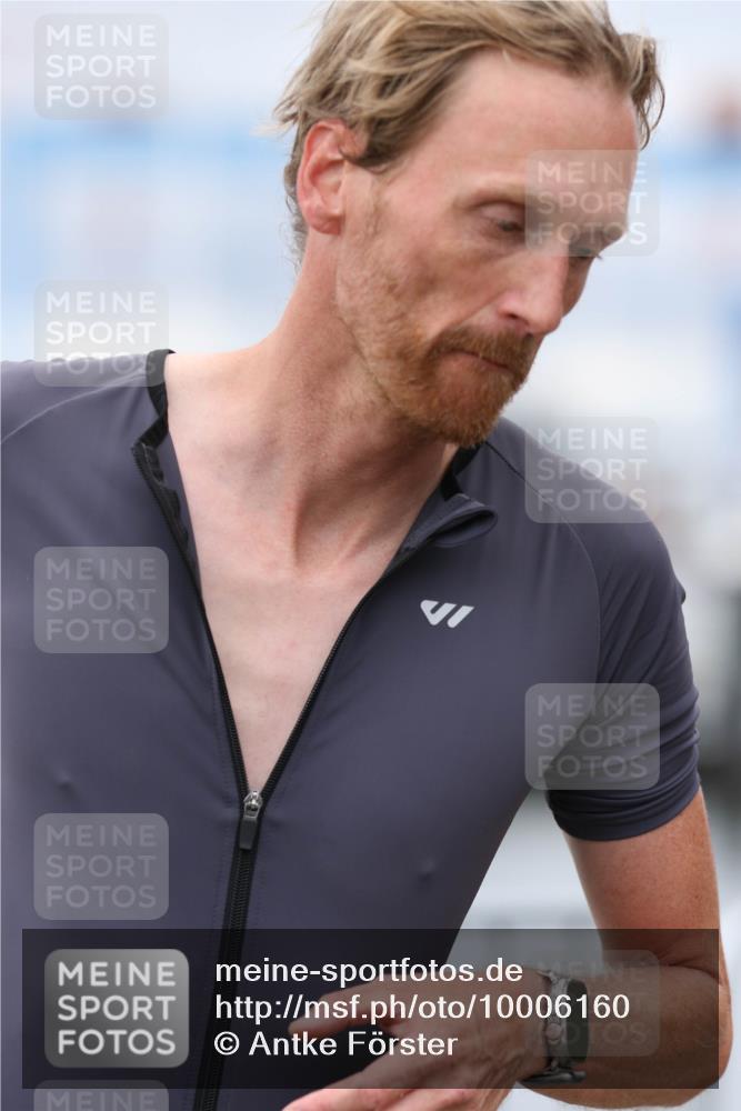 16.08.2026 - KN Förde Triathlon 2026 Antke Förster http://msf.ph/oto/10006160 16.08.2026 12:00:09 Laufen  meine-sportfotos.de