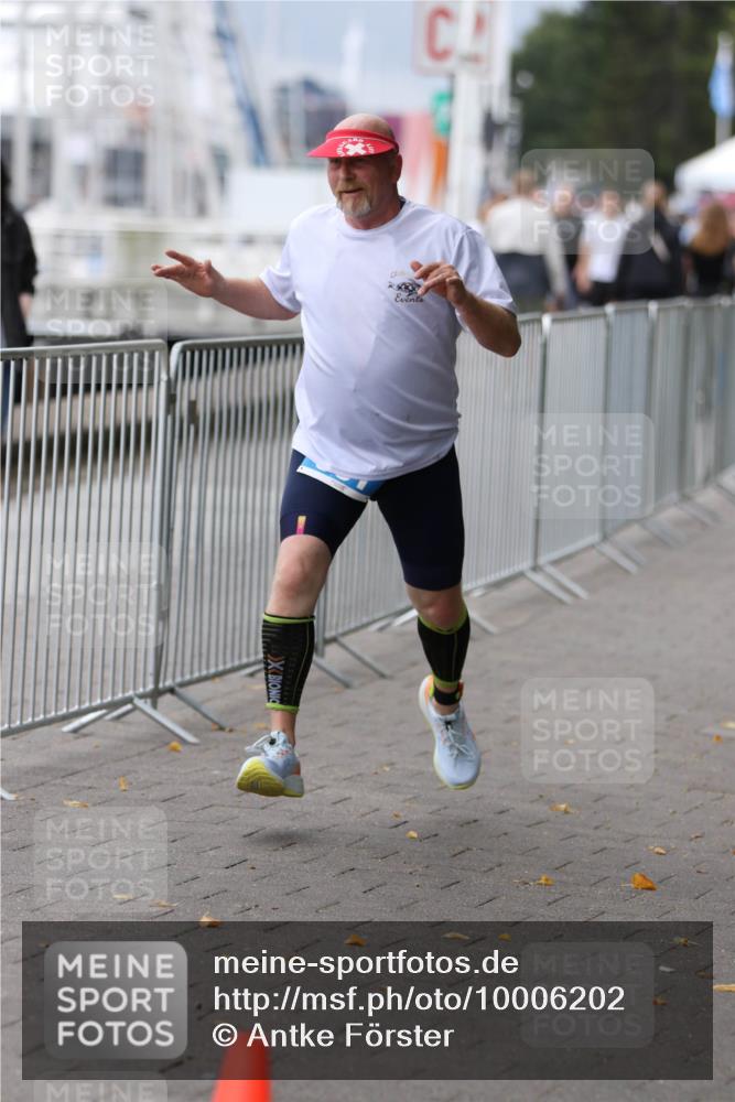 16.08.2026 - KN Förde Triathlon 2026 Antke Förster http://msf.ph/oto/10006202 16.08.2026 12:00:43 Laufen  meine-sportfotos.de