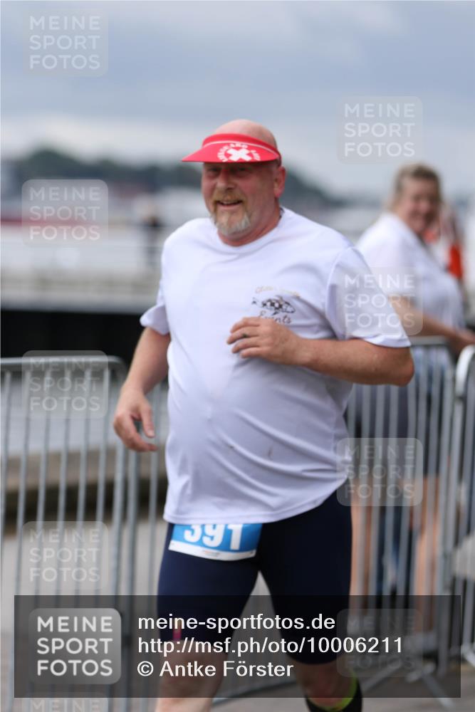 16.08.2026 - KN Förde Triathlon 2026 Antke Förster http://msf.ph/oto/10006211 16.08.2026 12:00:46 Laufen  meine-sportfotos.de