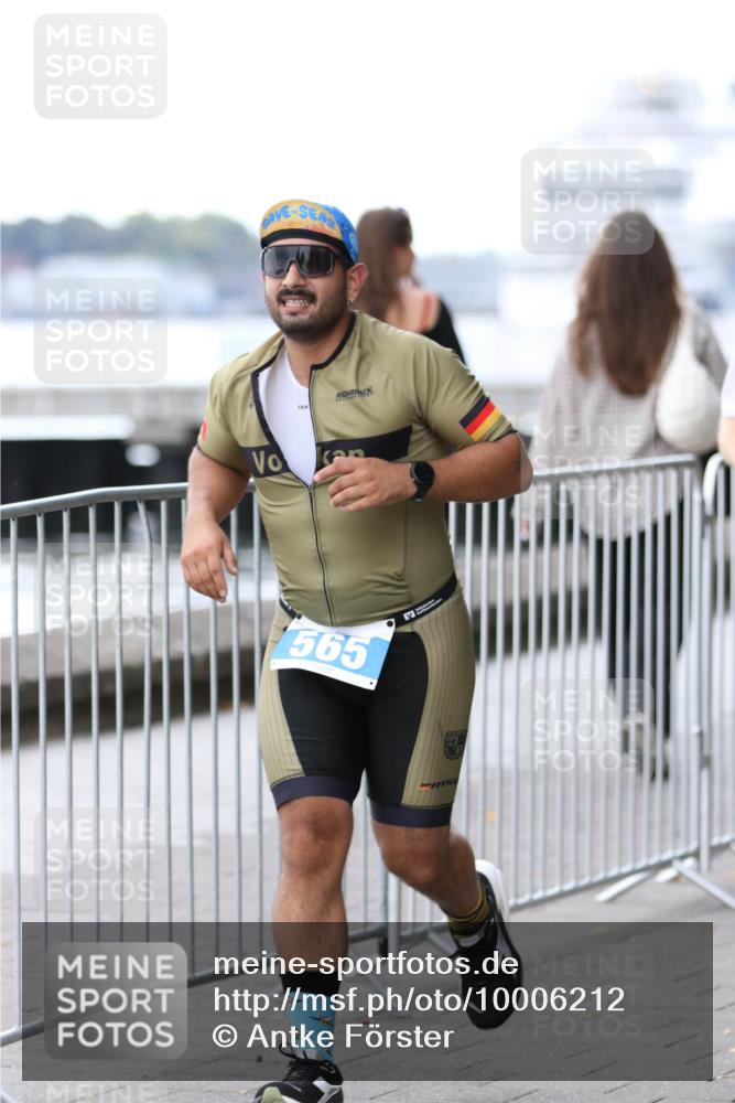 16.08.2026 - KN Förde Triathlon 2026 Antke Förster http://msf.ph/oto/10006212 16.08.2026 13:45:15 Laufen 565 meine-sportfotos.de
