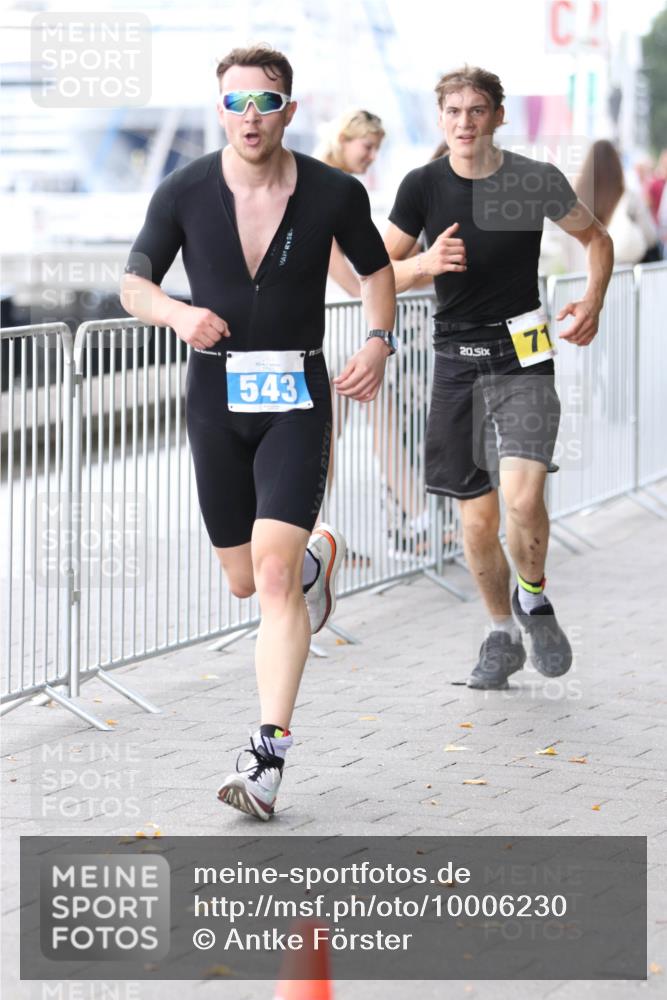 16.08.2026 - KN Förde Triathlon 2026 Antke Förster http://msf.ph/oto/10006230 16.08.2026 13:45:29 Laufen 543, 20, 5, 71 meine-sportfotos.de
