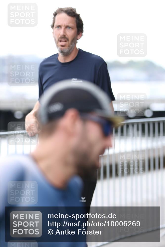 16.08.2026 - KN Förde Triathlon 2026 Antke Förster http://msf.ph/oto/10006269 16.08.2026 13:45:42 Laufen  meine-sportfotos.de