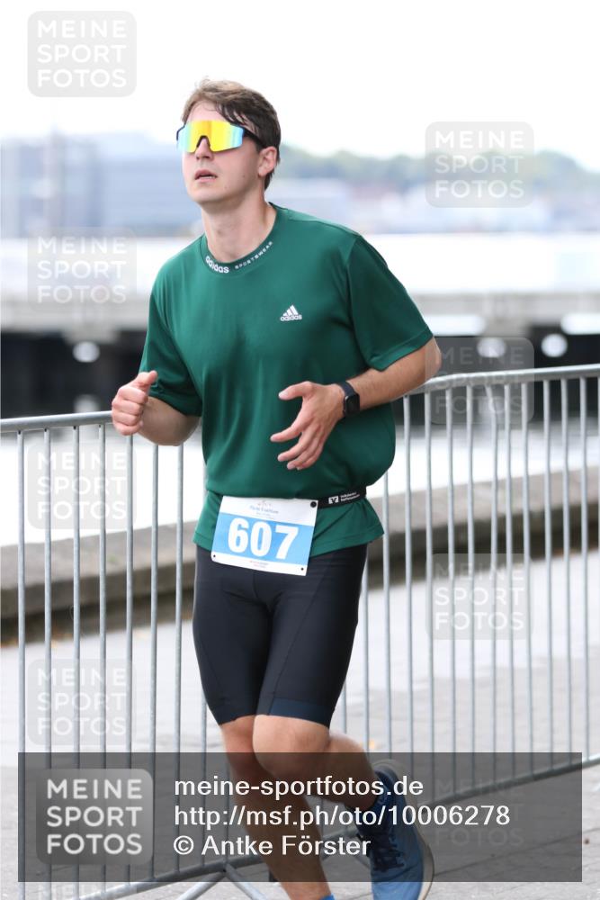 16.08.2026 - KN Förde Triathlon 2026 Antke Förster http://msf.ph/oto/10006278 16.08.2026 13:45:44 Laufen 607 meine-sportfotos.de
