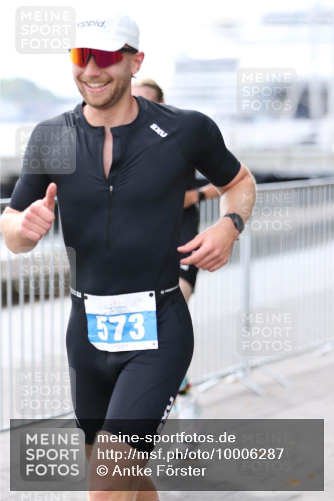 16.08.2026 - KN Förde Triathlon 2026 Antke Förster http://msf.ph/oto/10006287 16.08.2026 13:45:46 Laufen 2, 573 meine-sportfotos.de