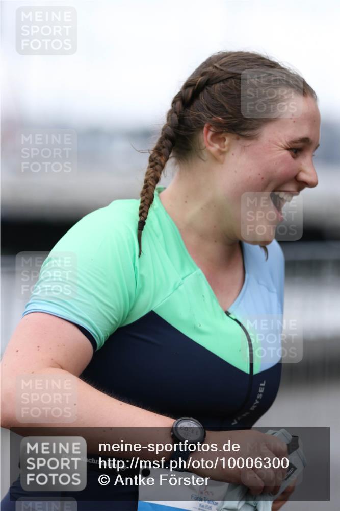 16.08.2026 - KN Förde Triathlon 2026 Antke Förster http://msf.ph/oto/10006300 16.08.2026 10:21:38 Laufen 2025 meine-sportfotos.de