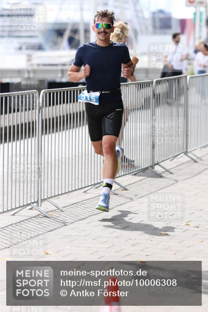 16.08.2026 - KN Förde Triathlon 2026 Antke Förster http://msf.ph/oto/10006308 16.08.2026 13:45:55 Laufen 515 meine-sportfotos.de