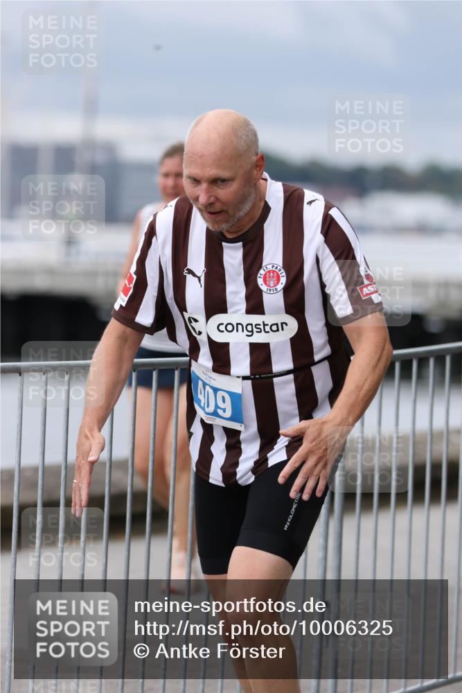 16.08.2026 - KN Förde Triathlon 2026 Antke Förster http://msf.ph/oto/10006325 16.08.2026 12:02:06 Laufen 1910, 909 meine-sportfotos.de