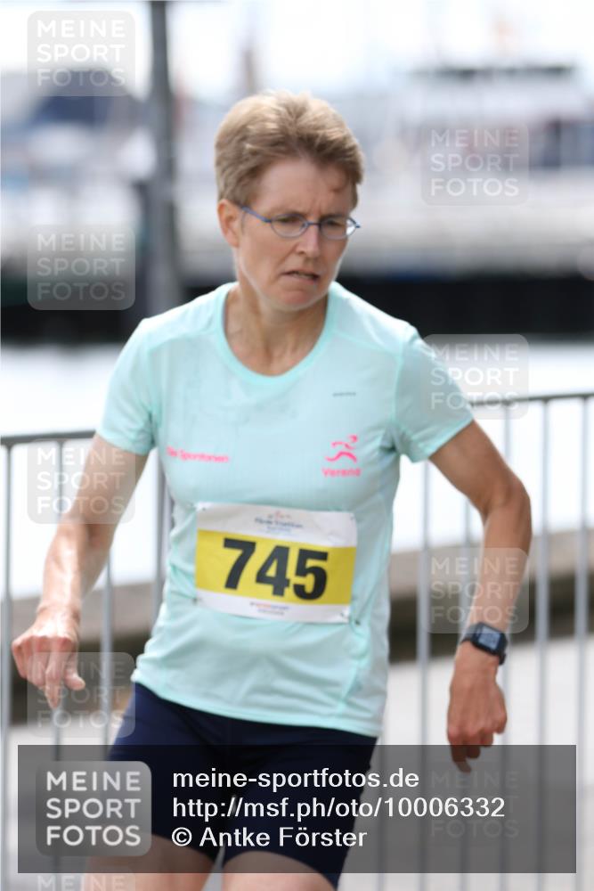 16.08.2026 - KN Förde Triathlon 2026 Antke Förster http://msf.ph/oto/10006332 16.08.2026 13:46:02 Laufen 745 meine-sportfotos.de