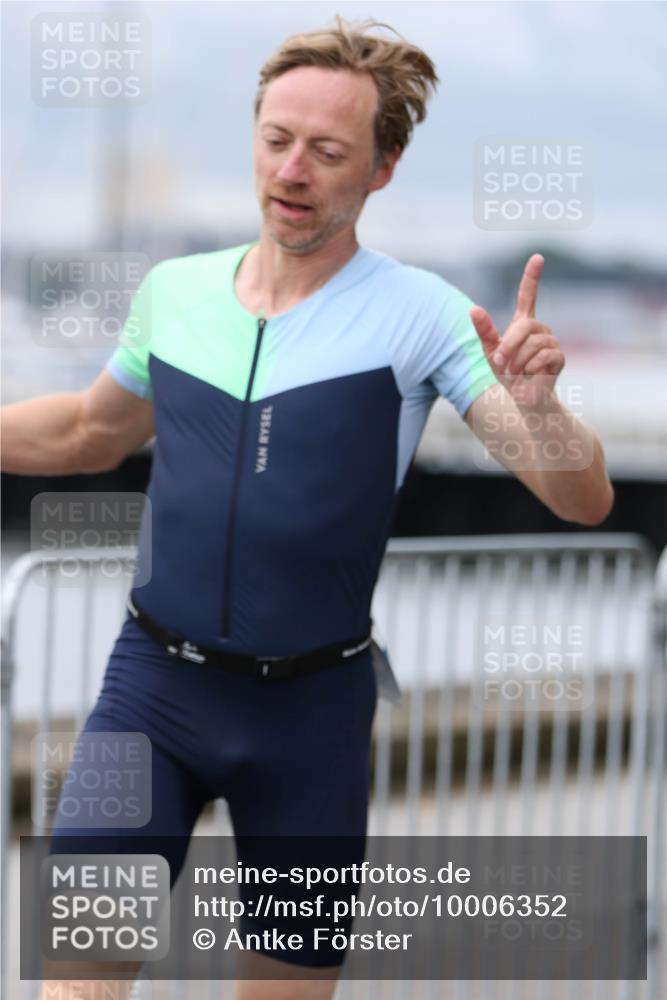 16.08.2026 - KN Förde Triathlon 2026 Antke Förster http://msf.ph/oto/10006352 16.08.2026 12:02:27 Laufen  meine-sportfotos.de