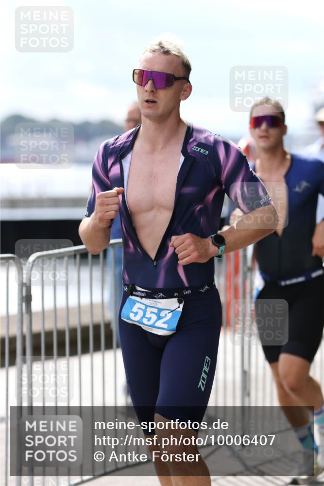 16.08.2026 - KN Förde Triathlon 2026 Antke Förster http://msf.ph/oto/10006407 16.08.2026 13:46:36 Laufen 552, 3, 3 meine-sportfotos.de