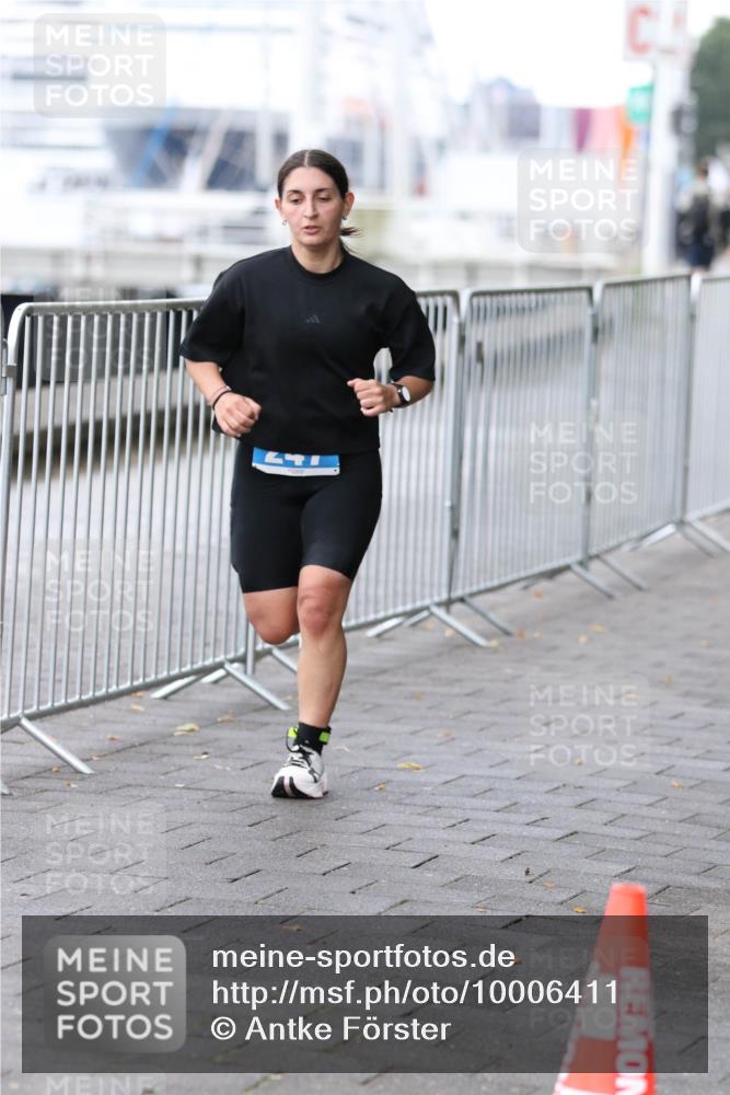 16.08.2026 - KN Förde Triathlon 2026 Antke Förster http://msf.ph/oto/10006411 16.08.2026 10:22:18 Laufen  meine-sportfotos.de