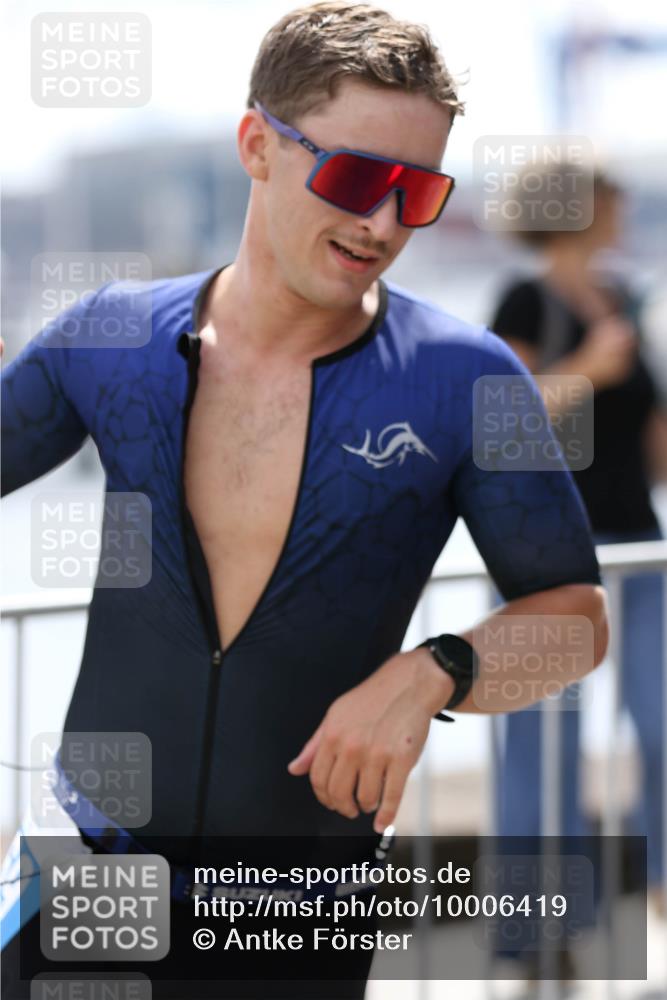 16.08.2026 - KN Förde Triathlon 2026 Antke Förster http://msf.ph/oto/10006419 16.08.2026 13:46:39 Laufen  meine-sportfotos.de
