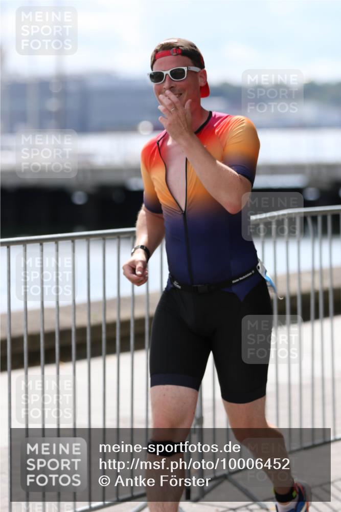 16.08.2026 - KN Förde Triathlon 2026 Antke Förster http://msf.ph/oto/10006452 16.08.2026 13:47:05 Laufen  meine-sportfotos.de