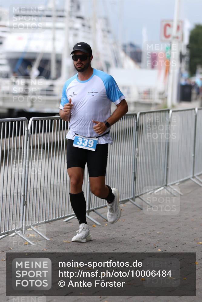 16.08.2026 - KN Förde Triathlon 2026 Antke Förster http://msf.ph/oto/10006484 16.08.2026 12:03:35 Laufen 339 meine-sportfotos.de