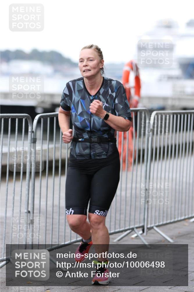 16.08.2026 - KN Förde Triathlon 2026 Antke Förster http://msf.ph/oto/10006498 16.08.2026 10:22:53 Laufen  meine-sportfotos.de