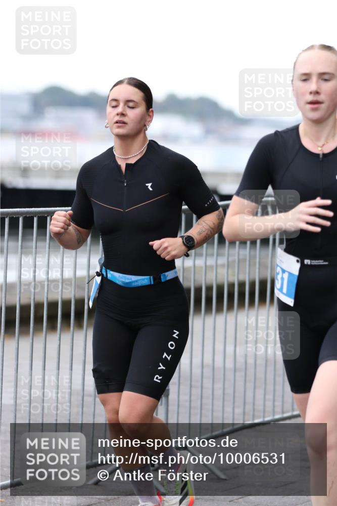 16.08.2026 - KN Förde Triathlon 2026 Antke Förster http://msf.ph/oto/10006531 16.08.2026 10:23:03 Laufen 900 meine-sportfotos.de