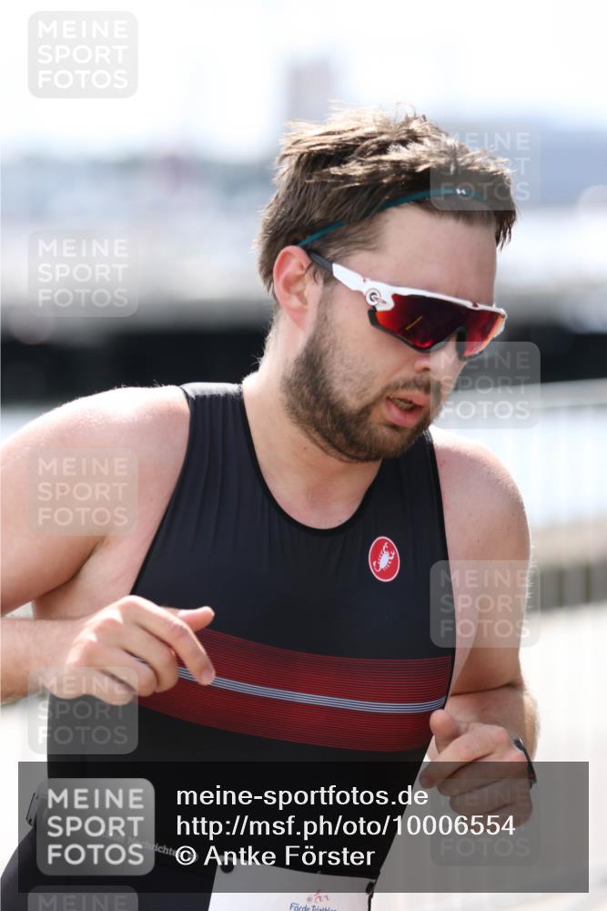 16.08.2026 - KN Förde Triathlon 2026 Antke Förster http://msf.ph/oto/10006554 16.08.2026 13:47:49 Laufen  meine-sportfotos.de