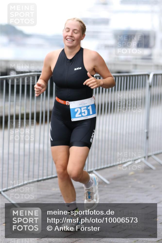 16.08.2026 - KN Förde Triathlon 2026 Antke Förster http://msf.ph/oto/10006573 16.08.2026 10:23:25 Laufen 2, 251 meine-sportfotos.de