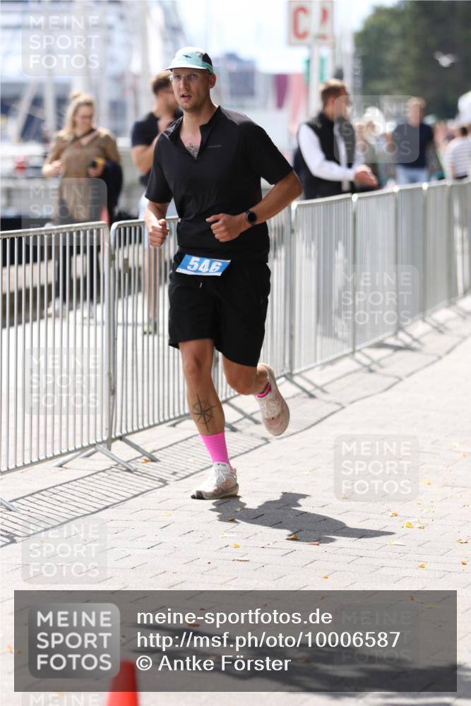 16.08.2026 - KN Förde Triathlon 2026 Antke Förster http://msf.ph/oto/10006587 16.08.2026 13:48:07 Laufen 546 meine-sportfotos.de