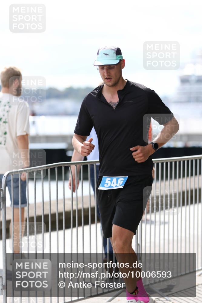 16.08.2026 - KN Förde Triathlon 2026 Antke Förster http://msf.ph/oto/10006593 16.08.2026 13:48:08 Laufen 546 meine-sportfotos.de