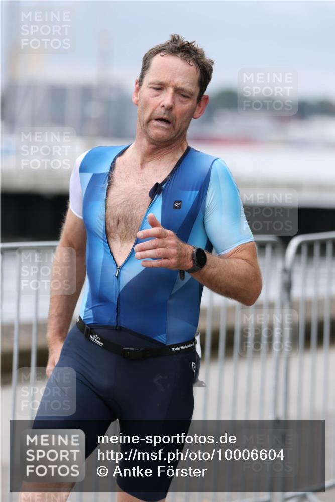 16.08.2026 - KN Förde Triathlon 2026 Antke Förster http://msf.ph/oto/10006604 16.08.2026 12:04:37 Laufen  meine-sportfotos.de