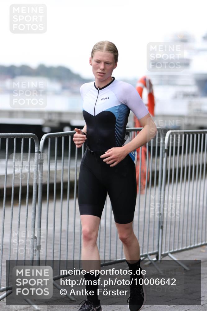 16.08.2026 - KN Förde Triathlon 2026 Antke Förster http://msf.ph/oto/10006642 16.08.2026 10:24:03 Laufen  meine-sportfotos.de