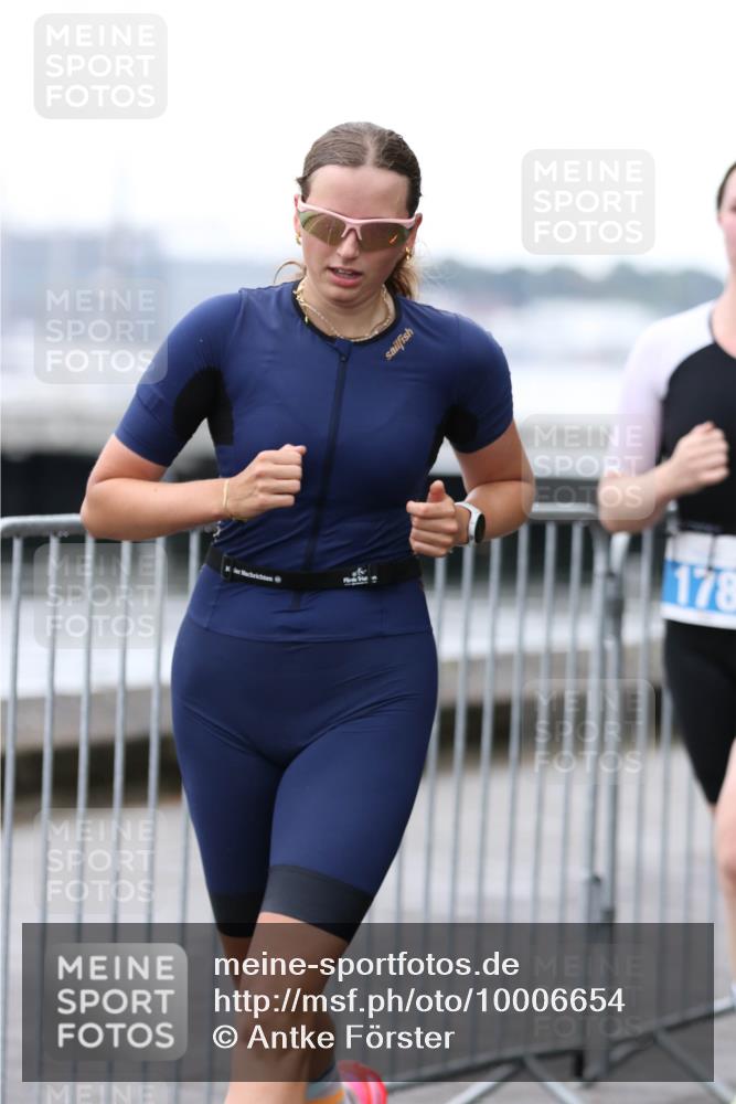 16.08.2026 - KN Förde Triathlon 2026 Antke Förster http://msf.ph/oto/10006654 16.08.2026 10:24:07 Laufen 178 meine-sportfotos.de