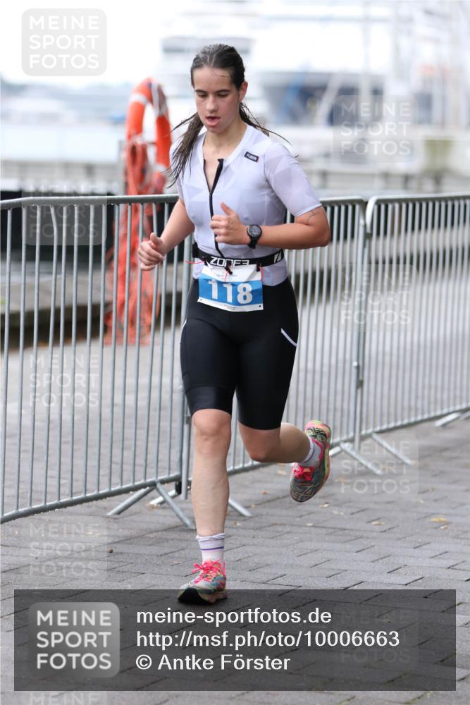 16.08.2026 - KN Förde Triathlon 2026 Antke Förster http://msf.ph/oto/10006663 16.08.2026 10:24:10 Laufen 118 meine-sportfotos.de