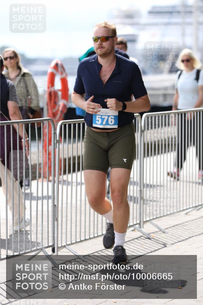 16.08.2026 - KN Förde Triathlon 2026 Antke Förster http://msf.ph/oto/10006665 16.08.2026 13:48:43 Laufen 576 meine-sportfotos.de
