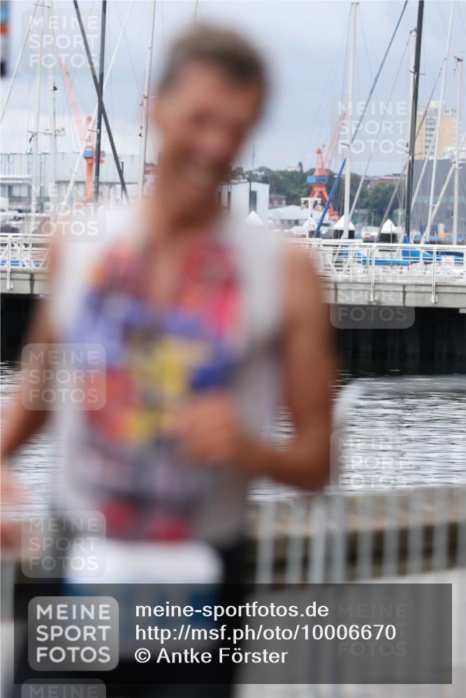 16.08.2026 - KN Förde Triathlon 2026 Antke Förster http://msf.ph/oto/10006670 16.08.2026 12:05:01 Laufen  meine-sportfotos.de