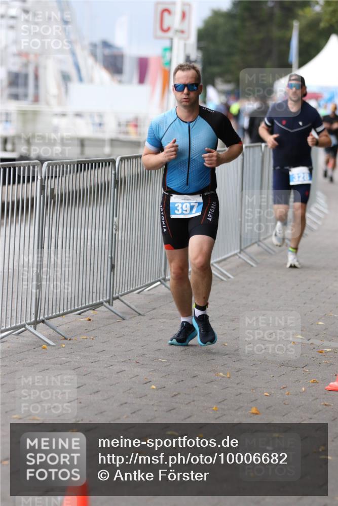 16.08.2026 - KN Förde Triathlon 2026 Antke Förster http://msf.ph/oto/10006682 16.08.2026 12:05:09 Laufen 397 meine-sportfotos.de