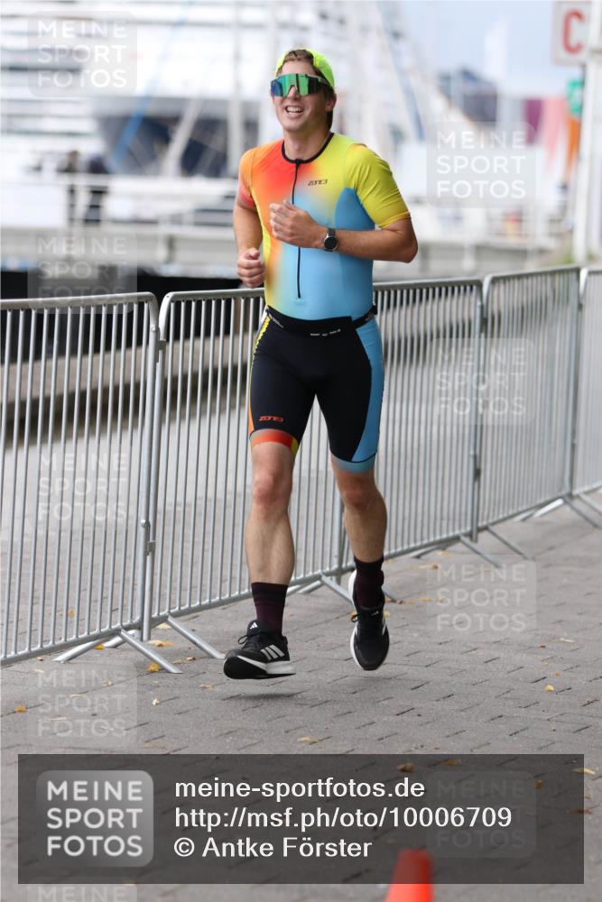 16.08.2026 - KN Förde Triathlon 2026 Antke Förster http://msf.ph/oto/10006709 16.08.2026 12:05:16 Laufen 3 meine-sportfotos.de