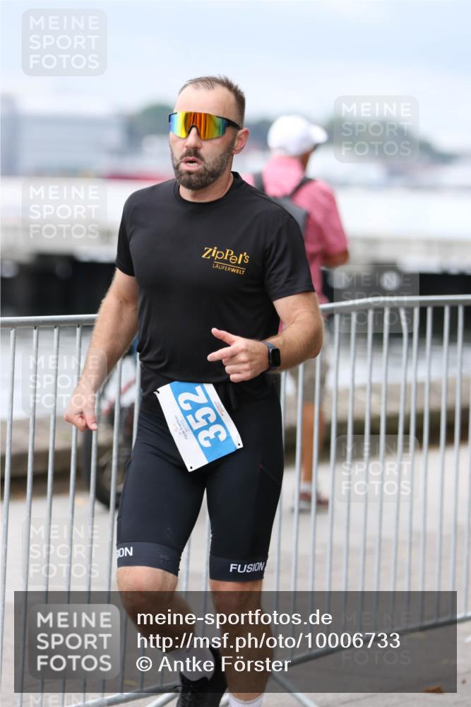 16.08.2026 - KN Förde Triathlon 2026 Antke Förster http://msf.ph/oto/10006733 16.08.2026 12:05:26 Laufen 352 meine-sportfotos.de