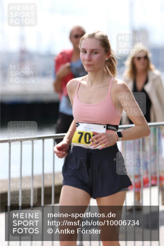 16.08.2026 - KN Förde Triathlon 2026 Antke Förster http://msf.ph/oto/10006734 16.08.2026 13:49:04 Laufen 70 meine-sportfotos.de