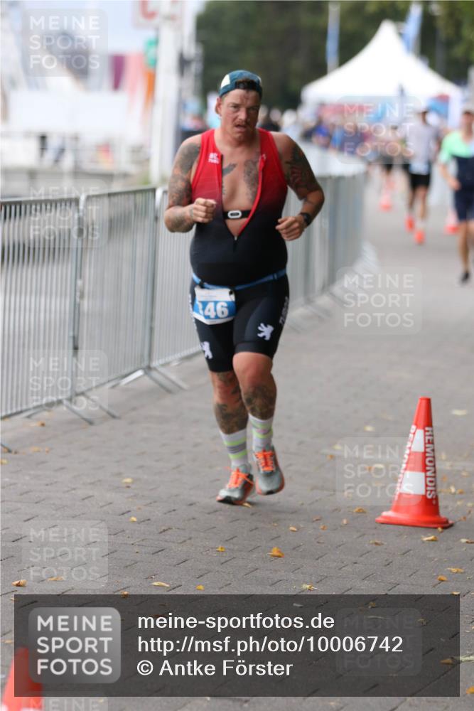 16.08.2026 - KN Förde Triathlon 2026 Antke Förster http://msf.ph/oto/10006742 16.08.2026 12:05:32 Laufen 46 meine-sportfotos.de