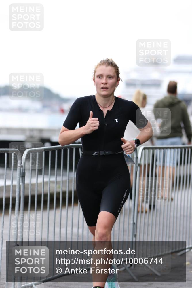 16.08.2026 - KN Förde Triathlon 2026 Antke Förster http://msf.ph/oto/10006744 16.08.2026 10:25:05 Laufen  meine-sportfotos.de