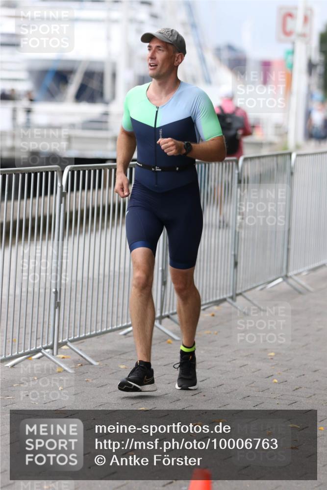 16.08.2026 - KN Förde Triathlon 2026 Antke Förster http://msf.ph/oto/10006763 16.08.2026 12:05:41 Laufen  meine-sportfotos.de