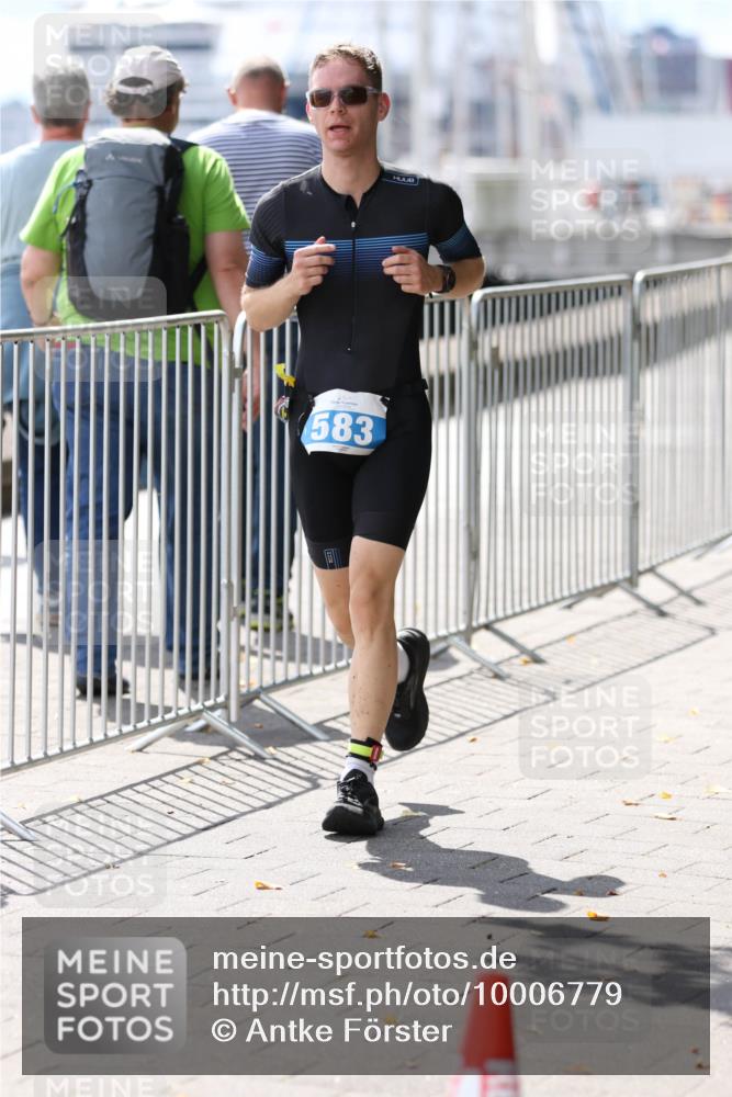 16.08.2026 - KN Förde Triathlon 2026 Antke Förster http://msf.ph/oto/10006779 16.08.2026 13:49:29 Laufen 583 meine-sportfotos.de