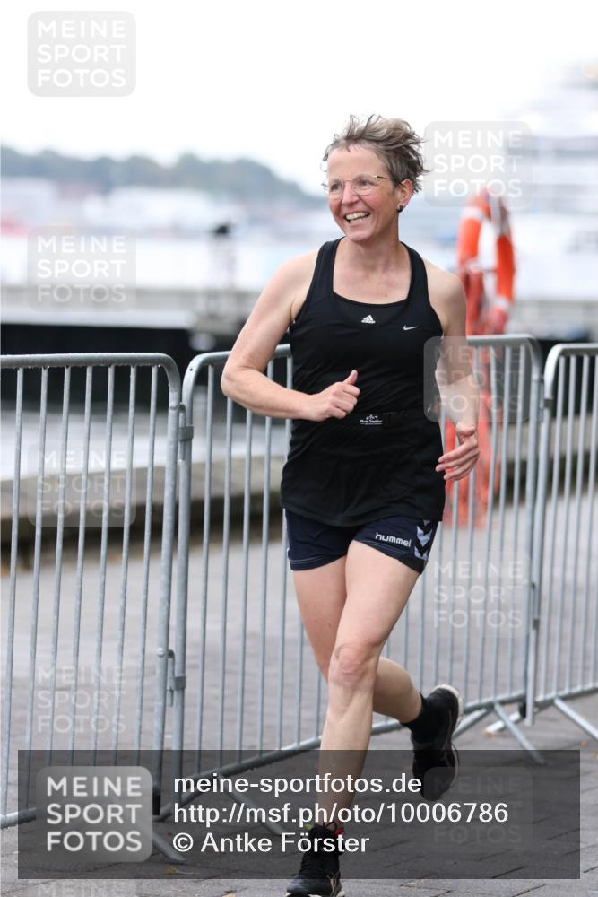 16.08.2026 - KN Förde Triathlon 2026 Antke Förster http://msf.ph/oto/10006786 16.08.2026 10:25:28 Laufen  meine-sportfotos.de
