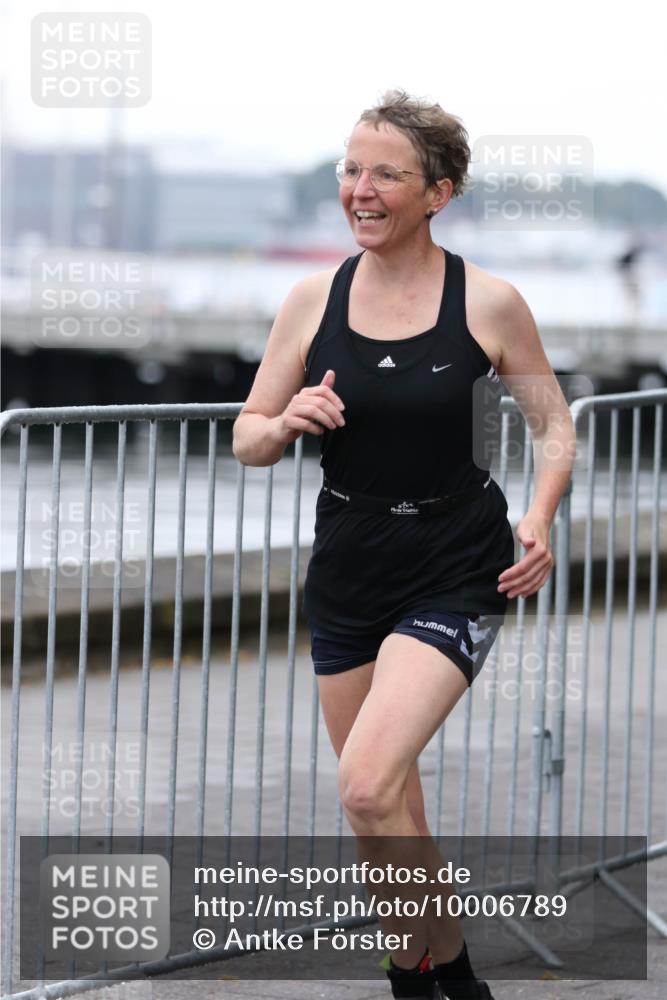 16.08.2026 - KN Förde Triathlon 2026 Antke Förster http://msf.ph/oto/10006789 16.08.2026 10:25:29 Laufen  meine-sportfotos.de