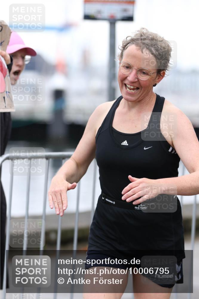 16.08.2026 - KN Förde Triathlon 2026 Antke Förster http://msf.ph/oto/10006795 16.08.2026 10:25:30 Laufen  meine-sportfotos.de