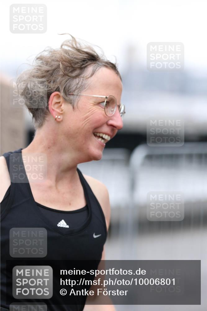 16.08.2026 - KN Förde Triathlon 2026 Antke Förster http://msf.ph/oto/10006801 16.08.2026 10:25:31 Laufen  meine-sportfotos.de