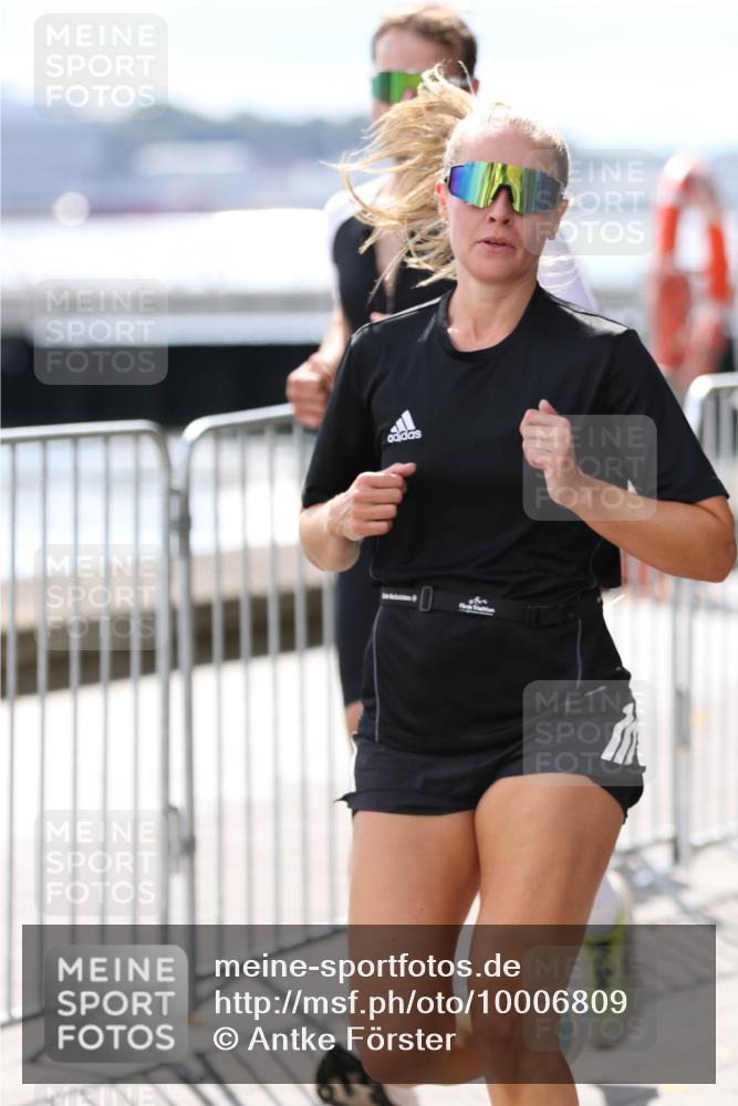 16.08.2026 - KN Förde Triathlon 2026 Antke Förster http://msf.ph/oto/10006809 16.08.2026 13:49:42 Laufen  meine-sportfotos.de